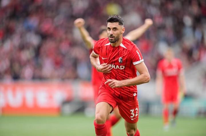 包含弗赖堡战术变化取得效果，豪取胜利的词条