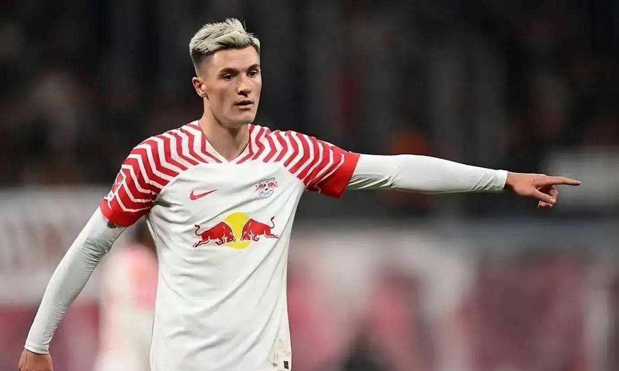 莱比锡铁卫伤愈复出，球队防线再添利刃