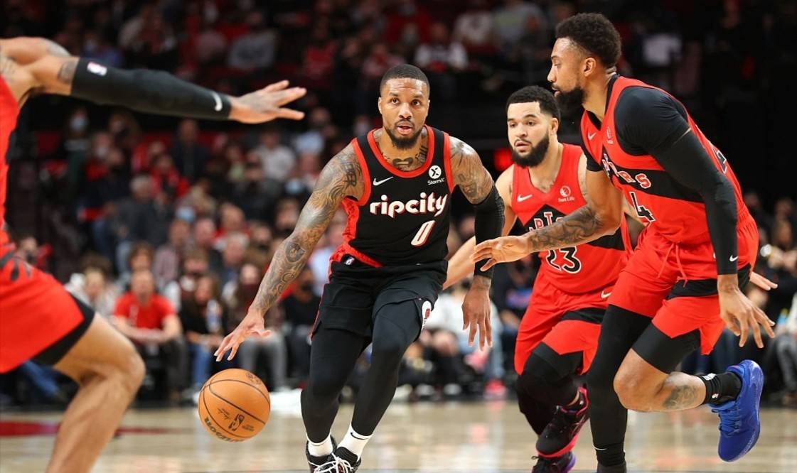 苦战连连:猛龙对决开拓者,誓不罢休 苦战连连:猛龙对决开拓者,誓不罢休