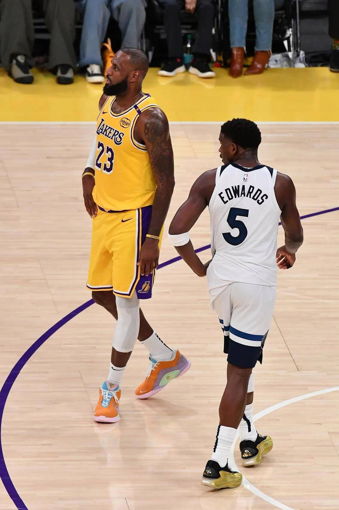 开云体育平台APP-勇士主场大胜湖人，豪取五连胜