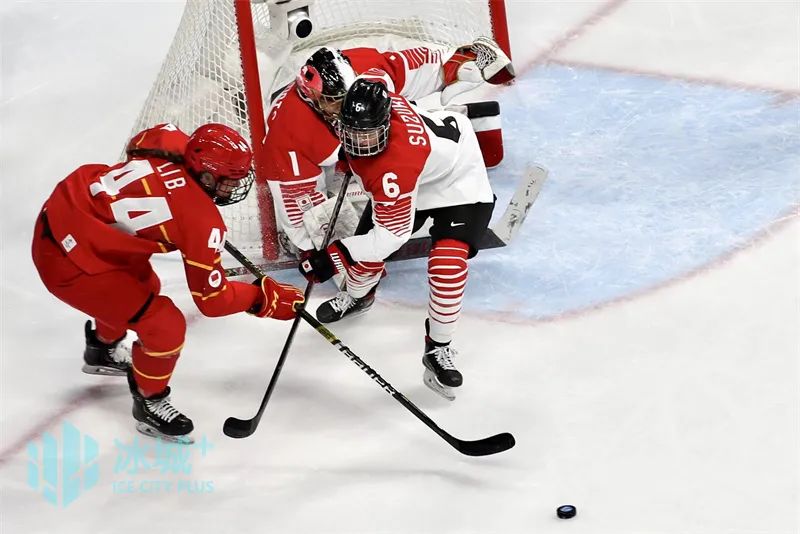 开云体育在线-丹麦队逆转日本队，辛杜带队取胜